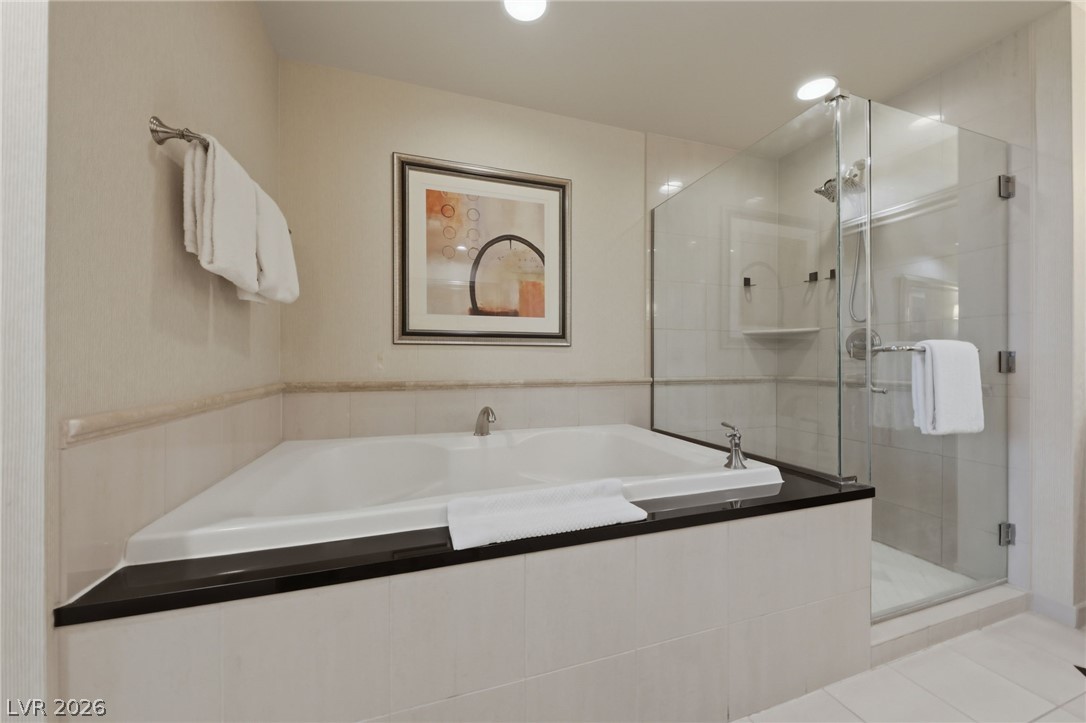 135 East Harmon Avenue 2721 Property Photo 12