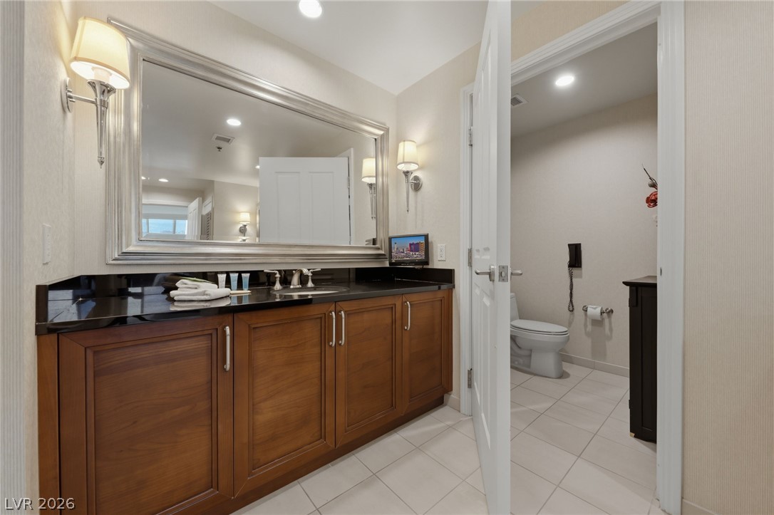 135 East Harmon Avenue 2721 Property Photo 14