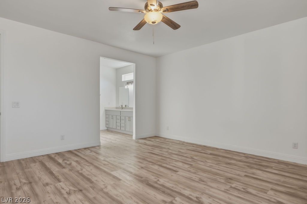 4930 East Ridgewood Drive Property Photo 31