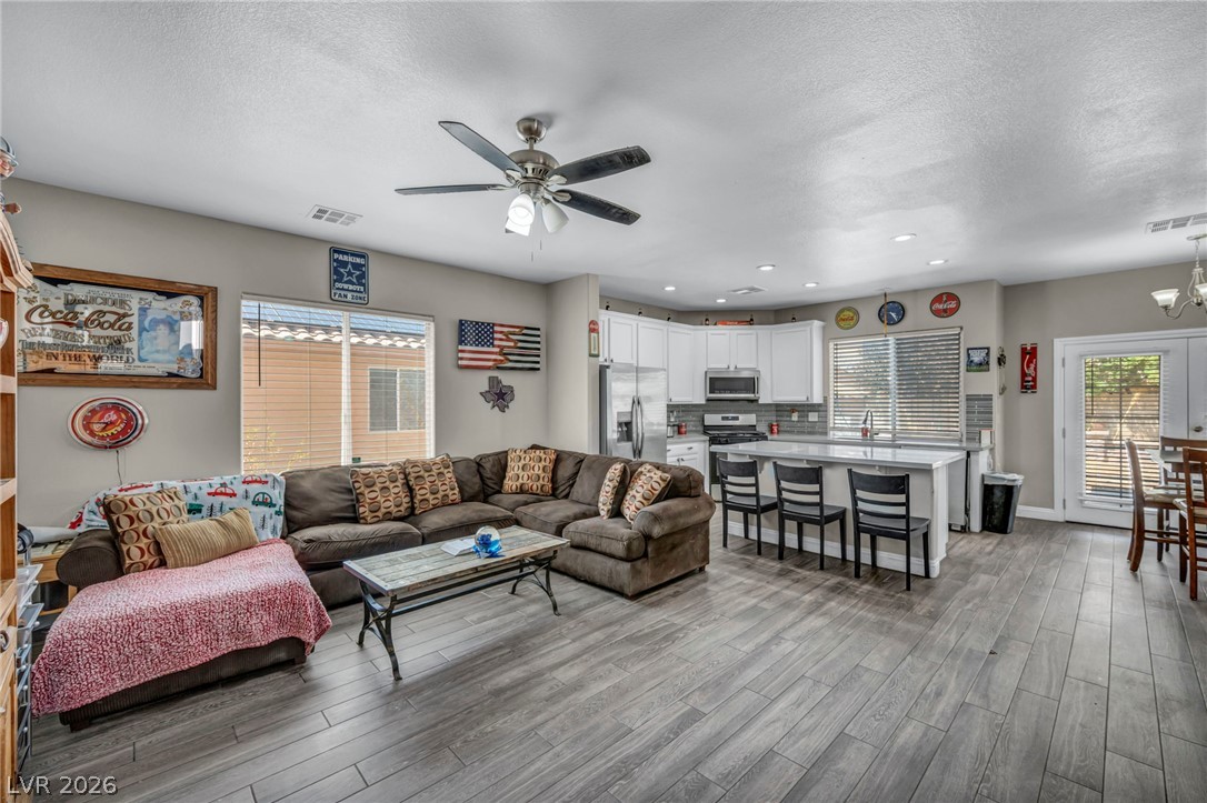 6220 Lavender Cloud Place Property Photo 15