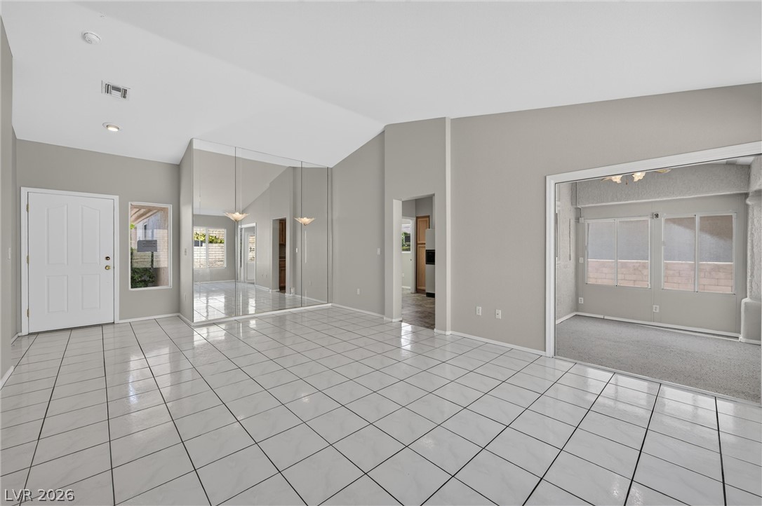 2821 Hanging Rock Drive Property Photo 8