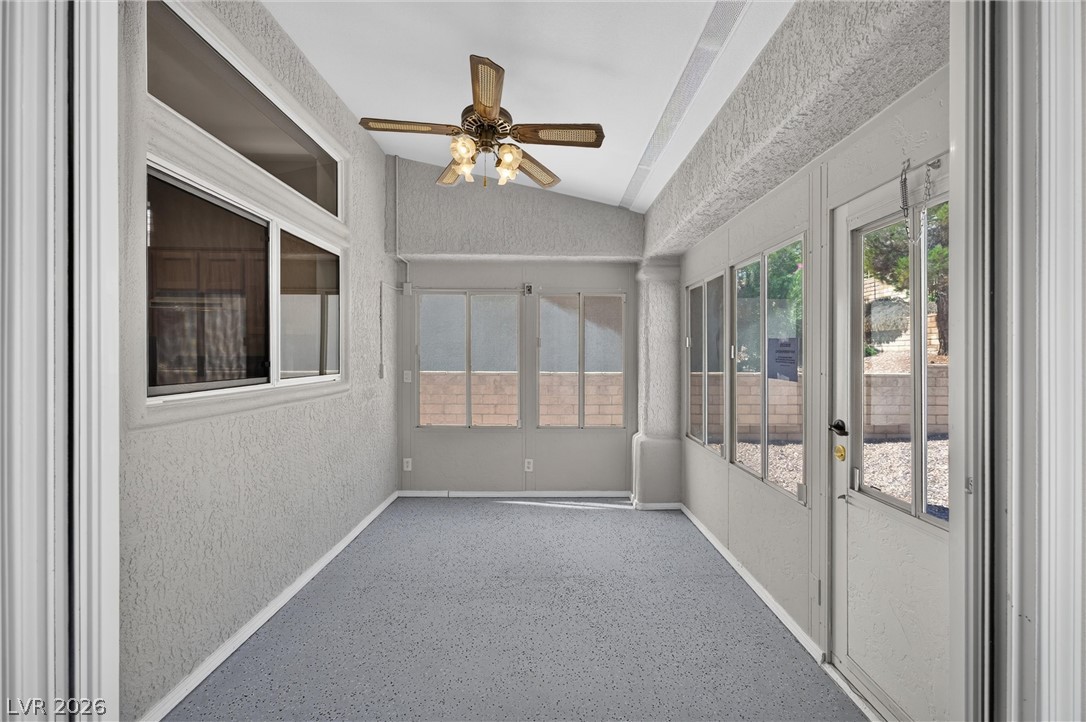 2821 Hanging Rock Drive Property Photo 13