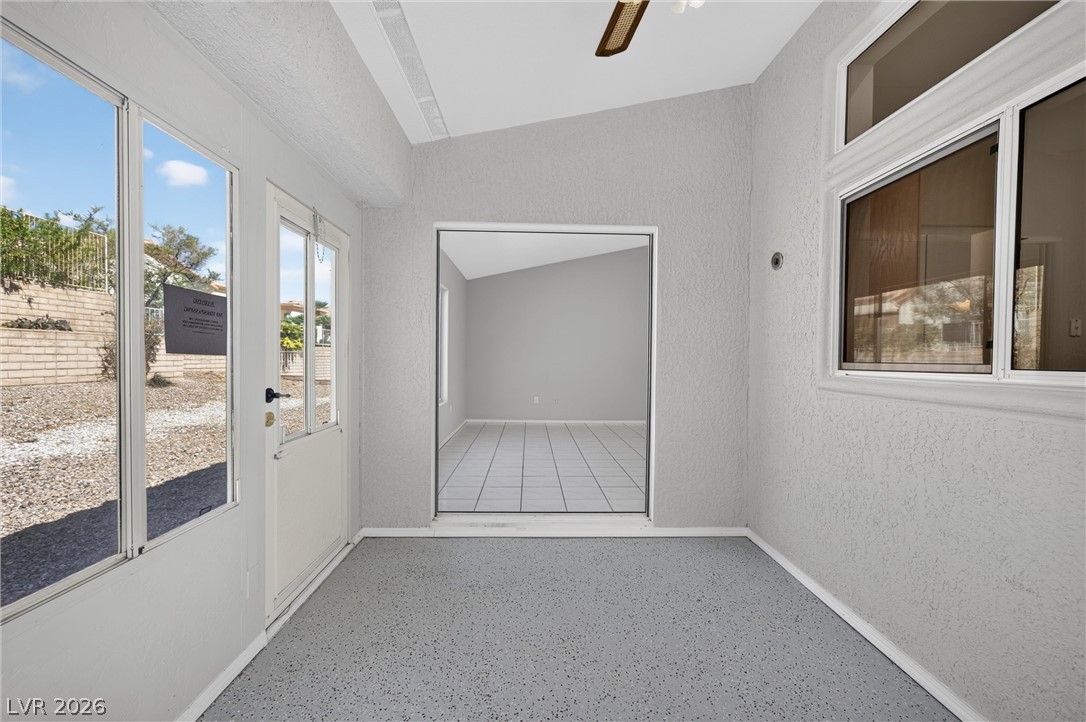 2821 Hanging Rock Drive Property Photo 14