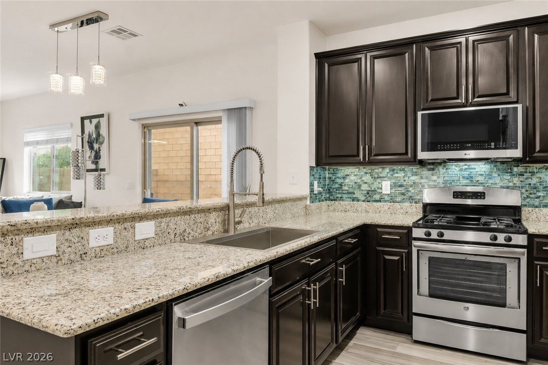 7605 Reveal Court Property Photo 5