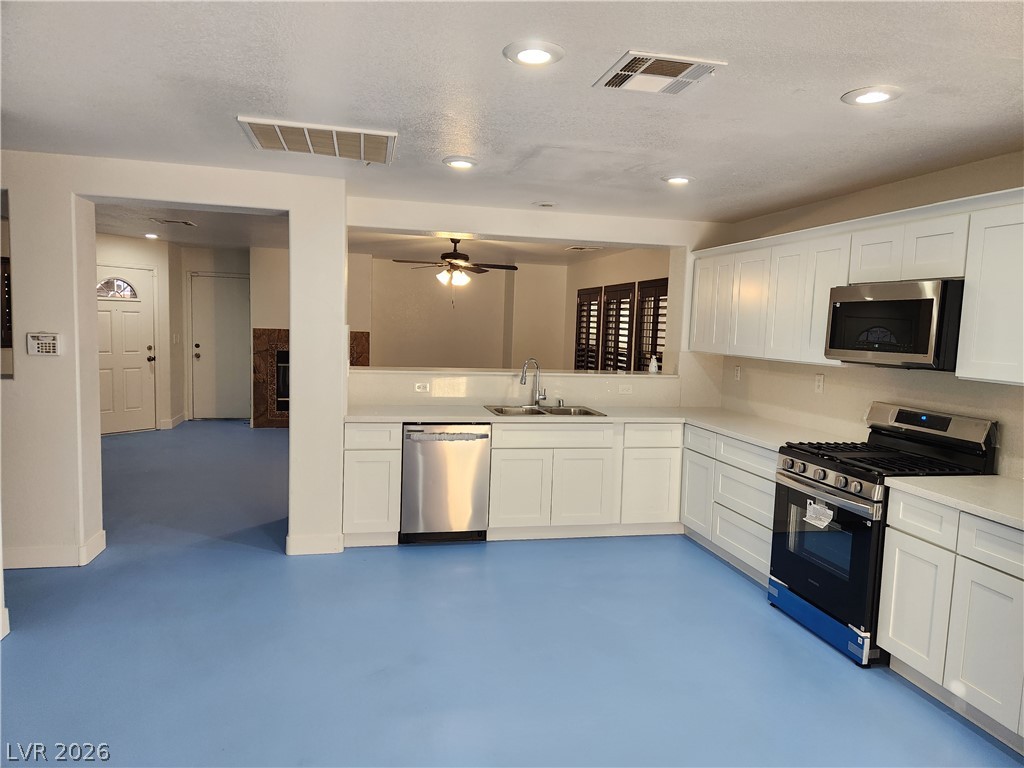 523 Redruth Drive Property Photo 4