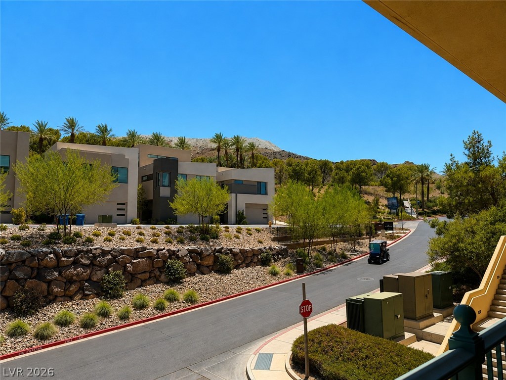30 Strada Di Villaggio 137 Property Photo 4