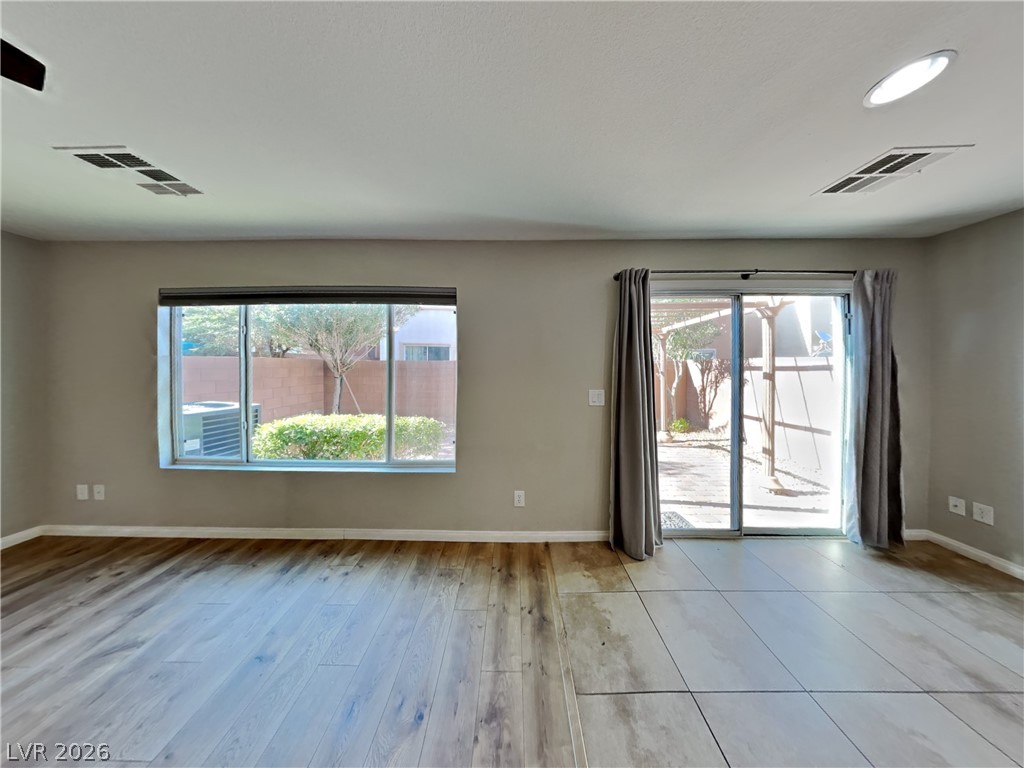7954 Carmel Heights Avenue Property Photo 3
