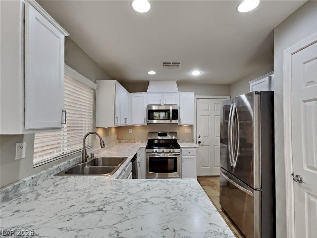 7954 Carmel Heights Avenue Property Photo 4