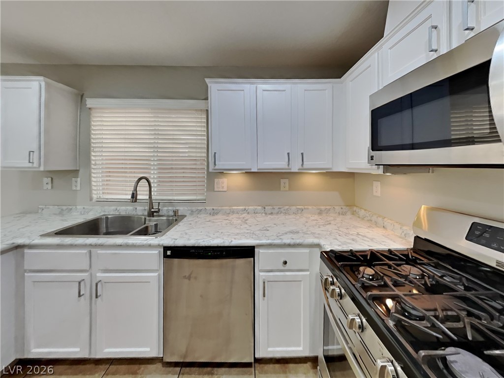 7954 Carmel Heights Avenue Property Photo 6