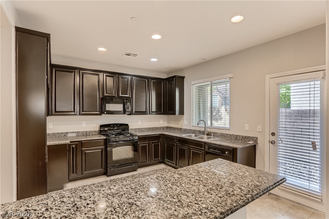 6208 Red Jamboree Court Property Photo 3