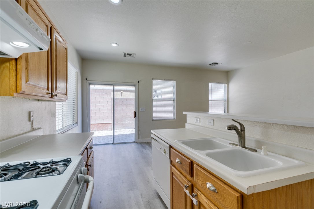 5938 Sakhalin Avenue Property Photo 22
