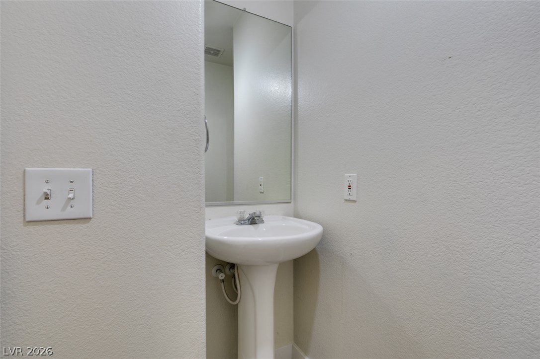 5938 Sakhalin Avenue Property Photo 23