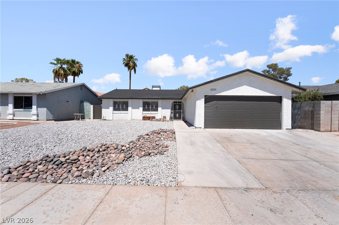 3926 Arizona Avenue Property Photo 1