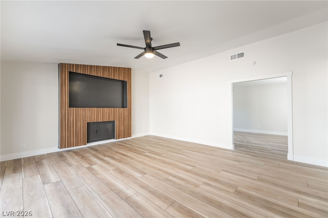 3926 Arizona Avenue Property Photo 6