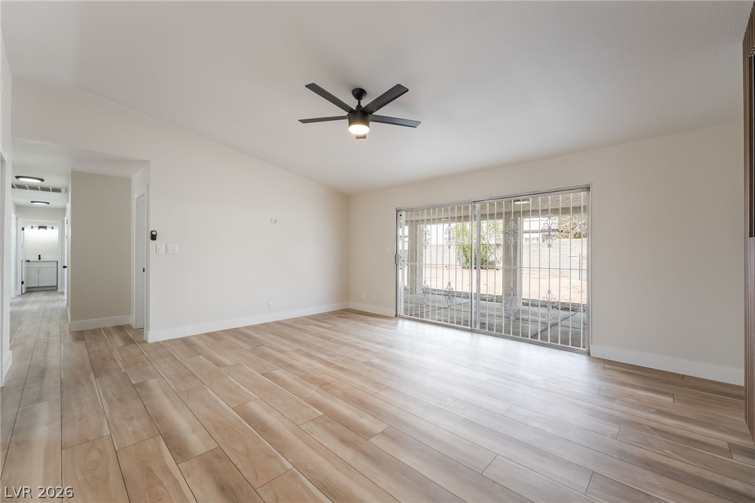3926 Arizona Avenue Property Photo 7