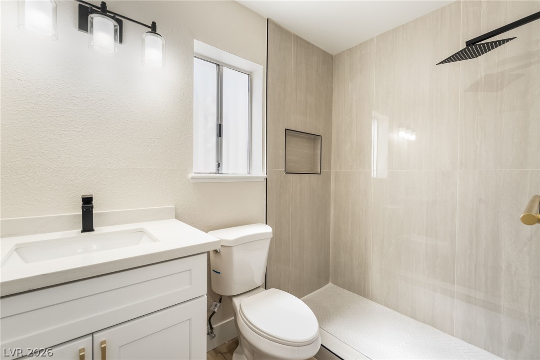 3926 Arizona Avenue Property Photo 19