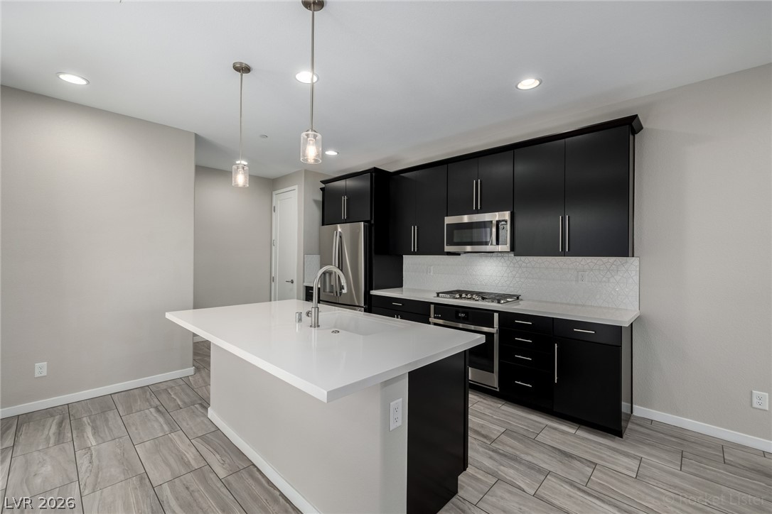 12 Kimberlite Drive Property Photo 8