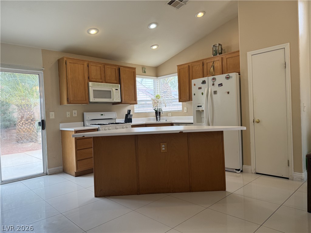 2610 Moon Wave Avenue Property Photo 4