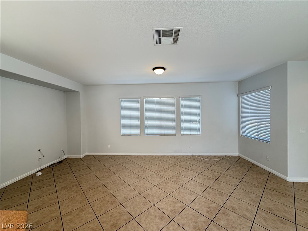 3525 Remington Grove Avenue Property Photo 4