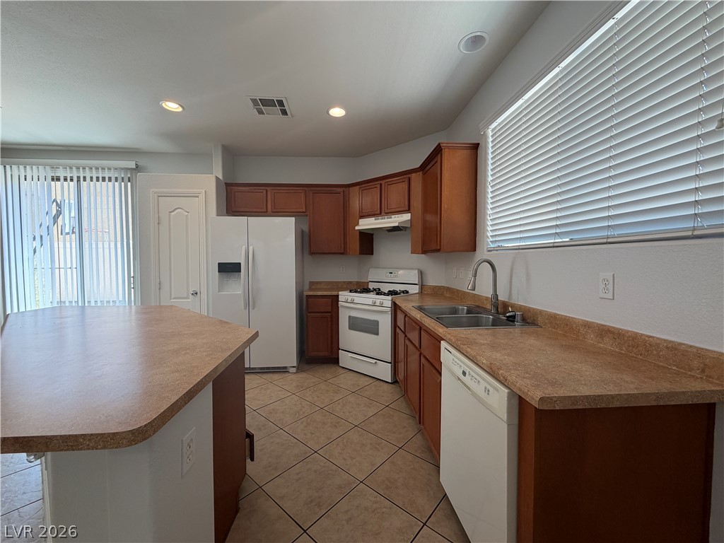 3525 Remington Grove Avenue Property Photo 7