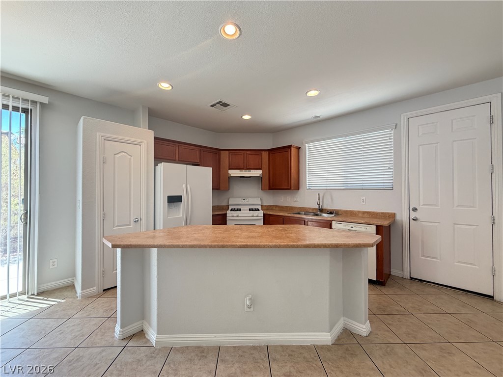 3525 Remington Grove Avenue Property Photo 8