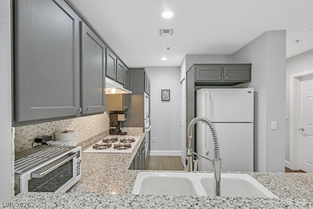 59 East Agate Avenue 206 Property Photo 8