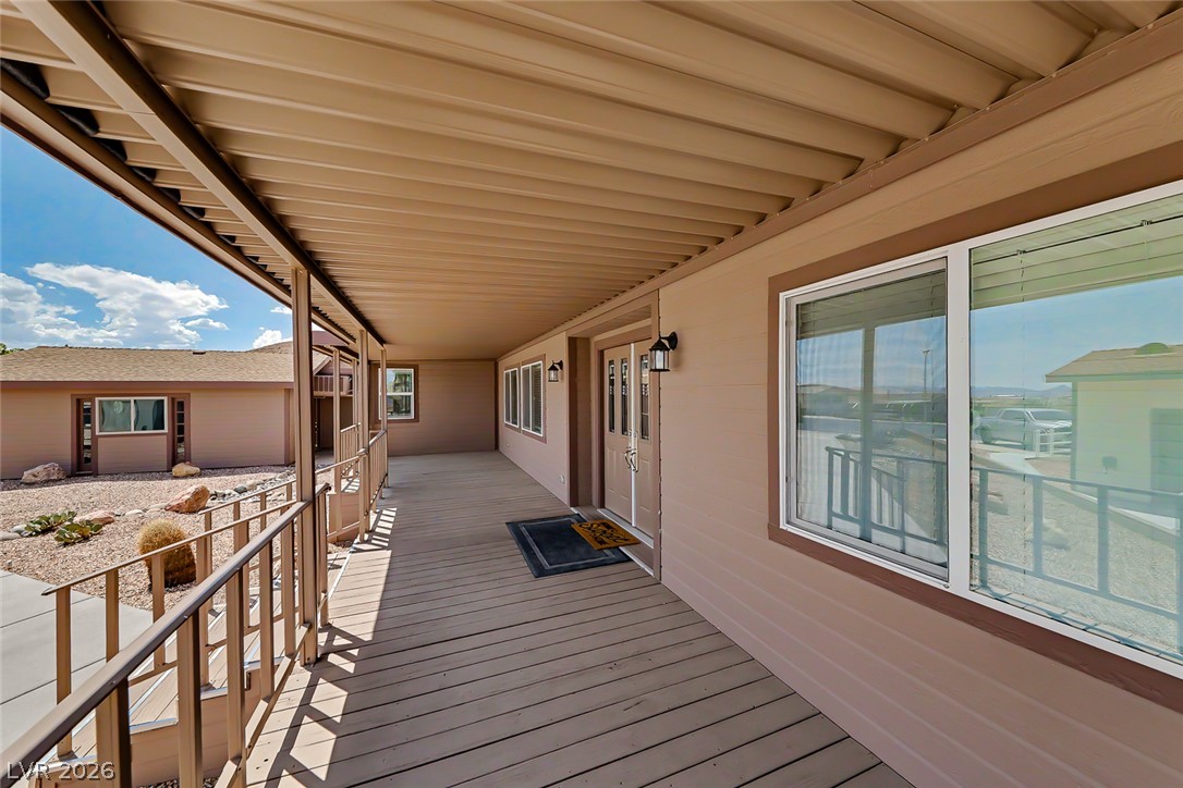 562 Lake Michigan Lane Property Photo 4
