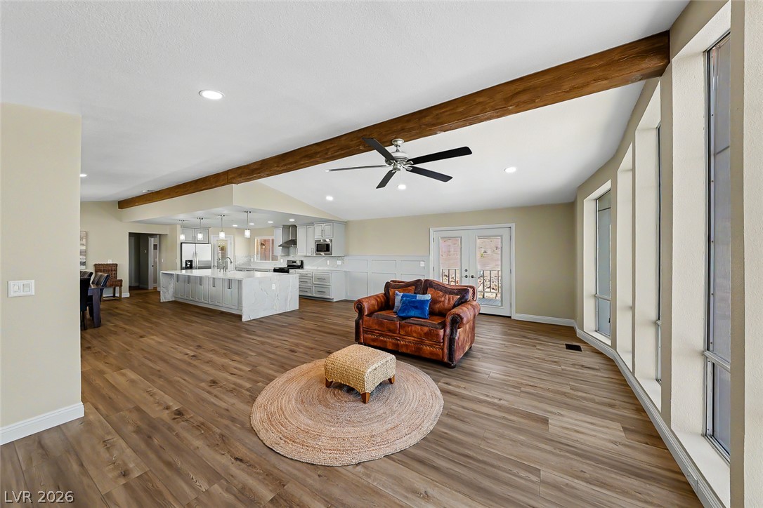 562 Lake Michigan Lane Property Photo 8