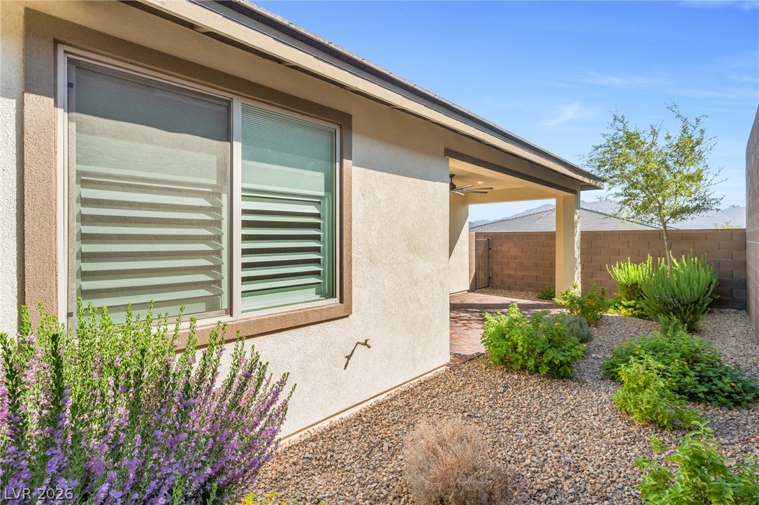 9553 Jadeite Lane Property Photo 30