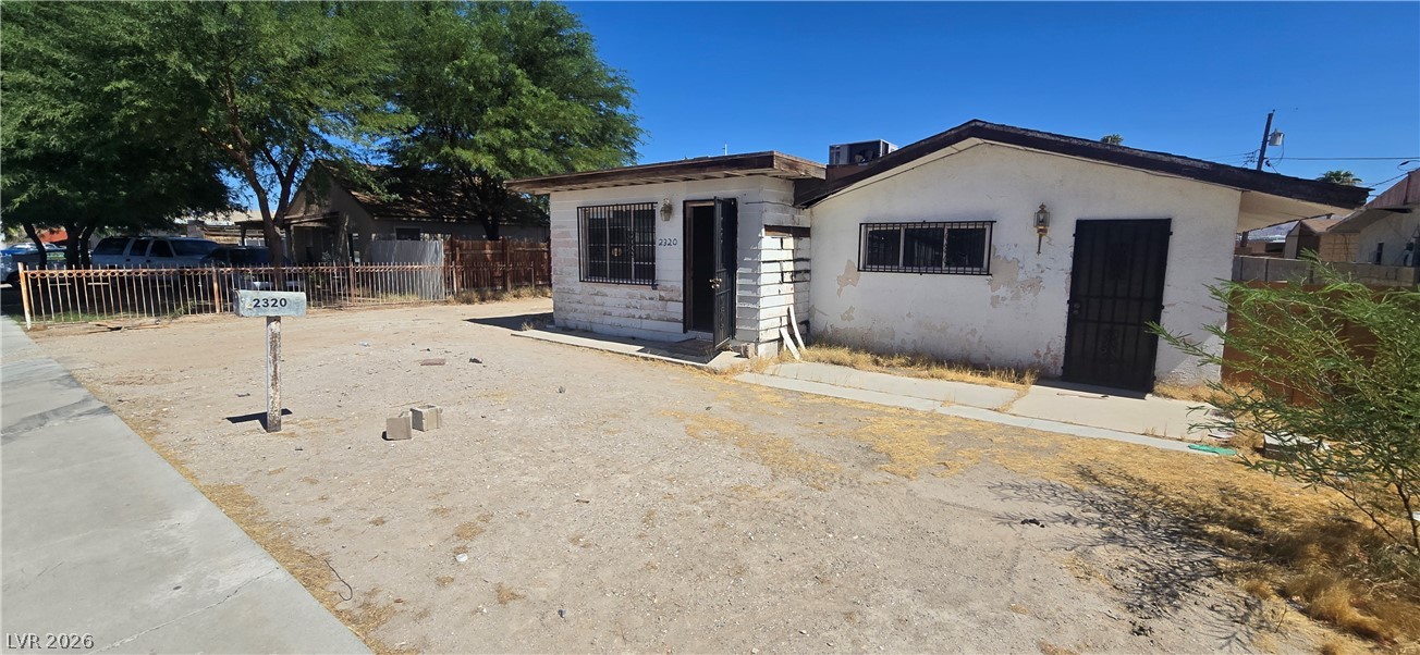 2320 North Crawford Street Property Photo 1