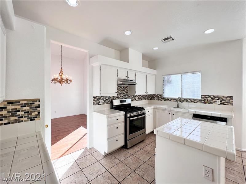 3553 Lazy Sun Lane Property Photo 8