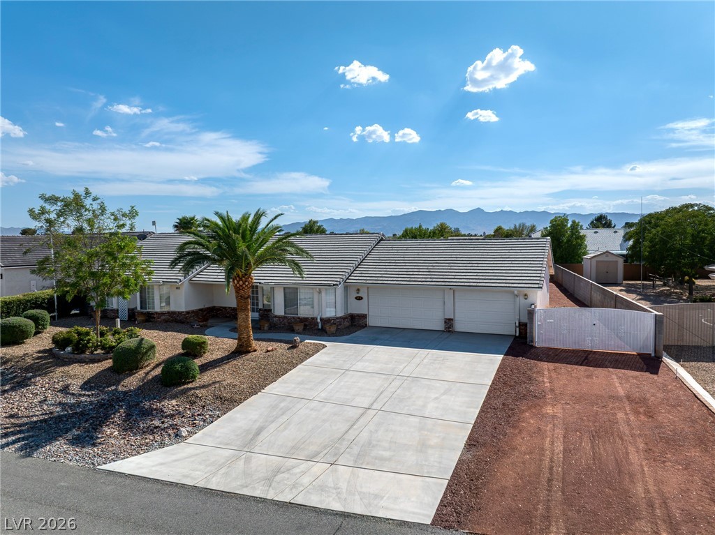 5241 Graystone Drive Property Photo 4