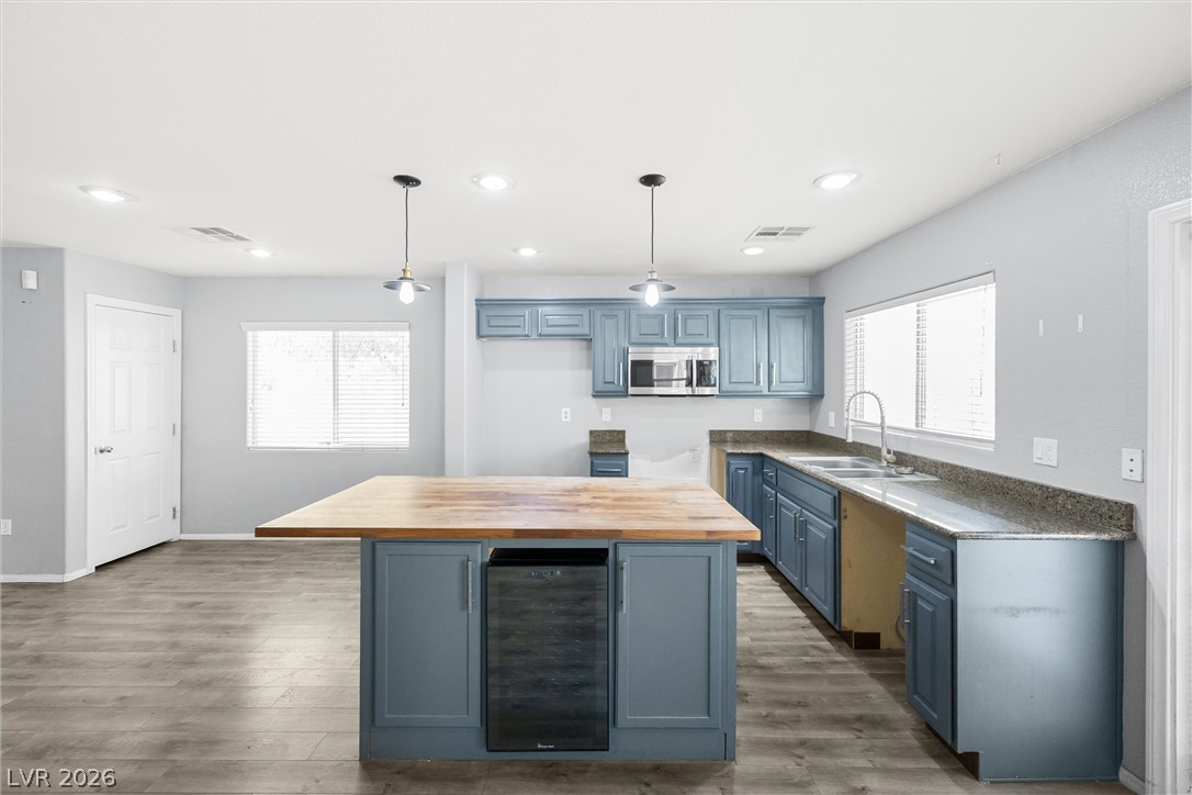 10883 Hawthorne Berry Street Property Photo 6