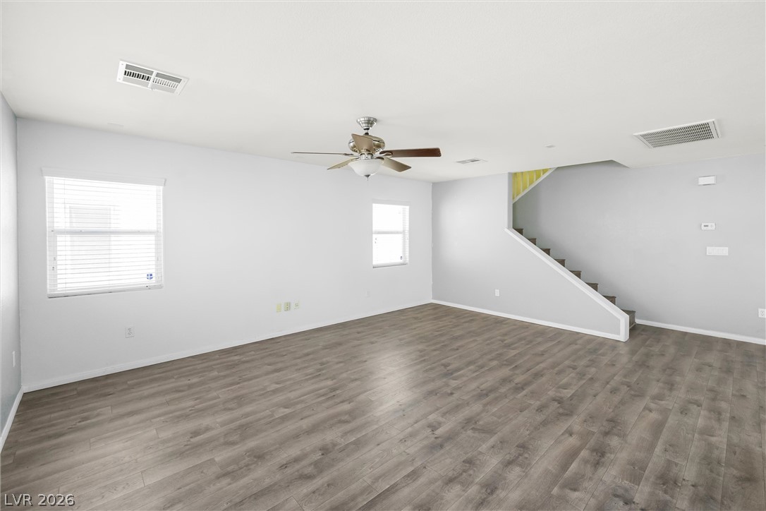 10883 Hawthorne Berry Street Property Photo 7