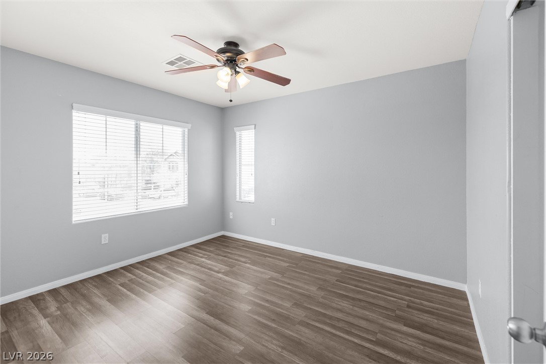 10883 Hawthorne Berry Street Property Photo 15