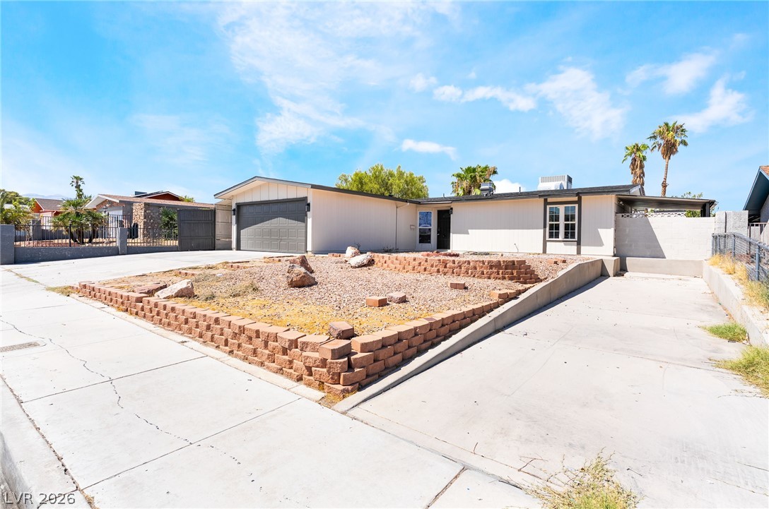 6504 Dinning Avenue Property Photo 2