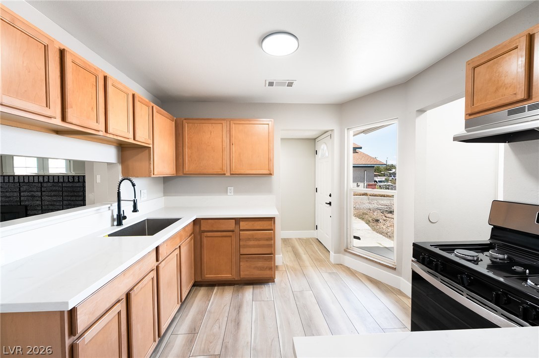 6504 Dinning Avenue Property Photo 4