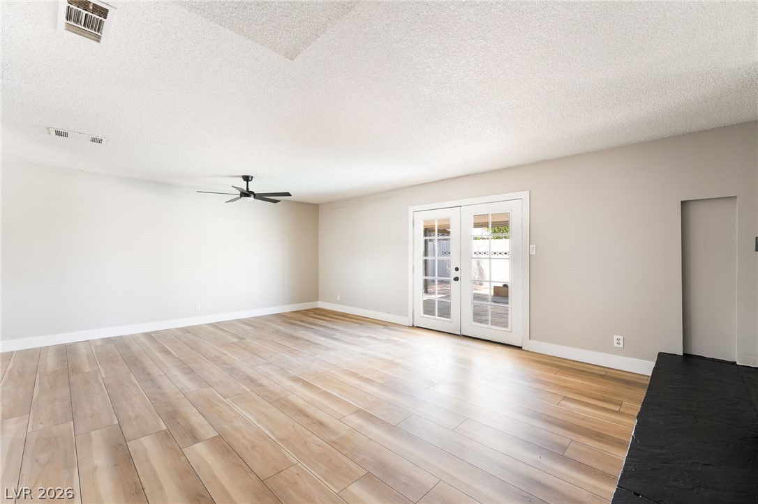 6504 Dinning Avenue Property Photo 7