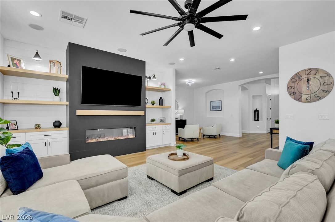 9155 Cimarron River Court Property Photo 15