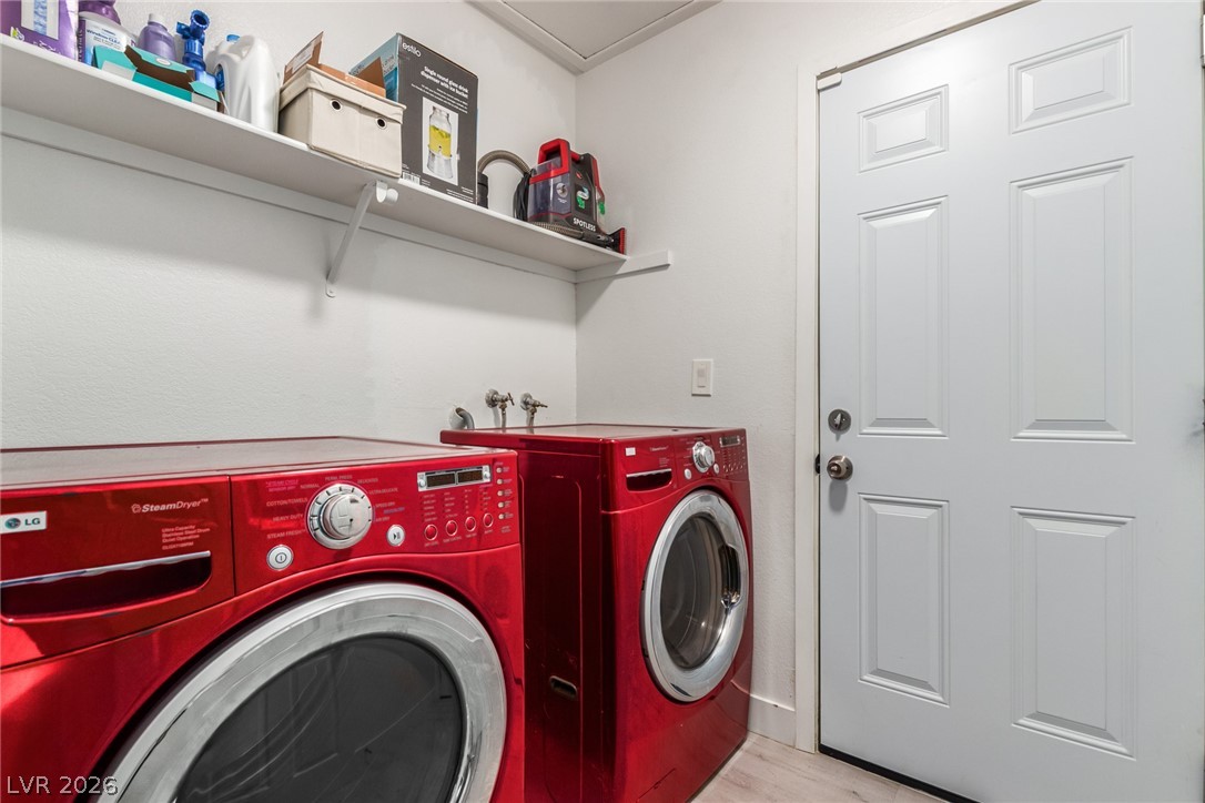 5776 Yerington Avenue Property Photo 20