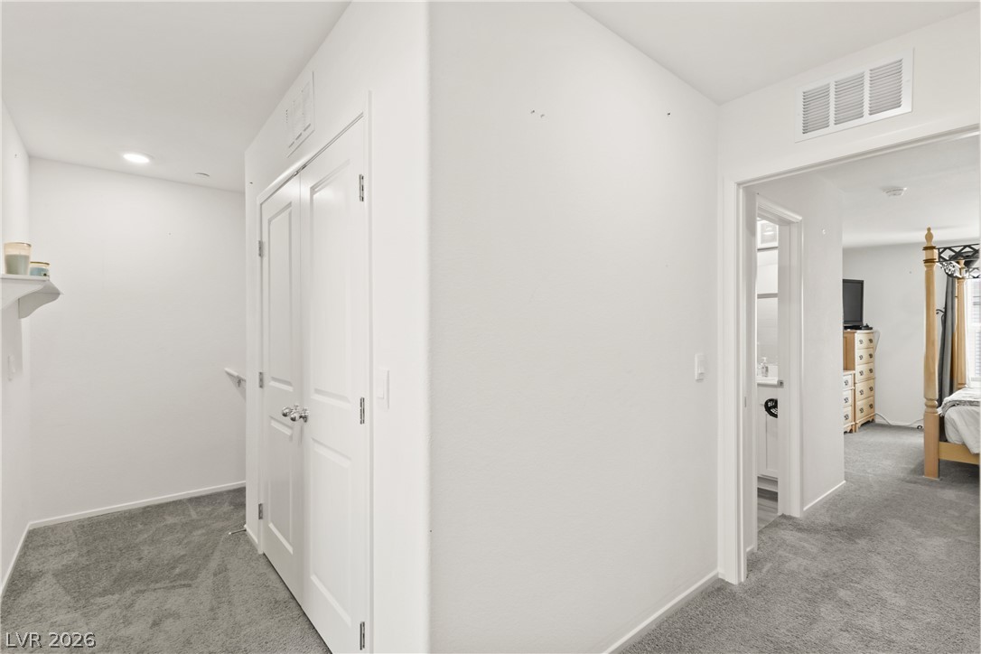 2554 Petunia Garden Avenue Property Photo 13