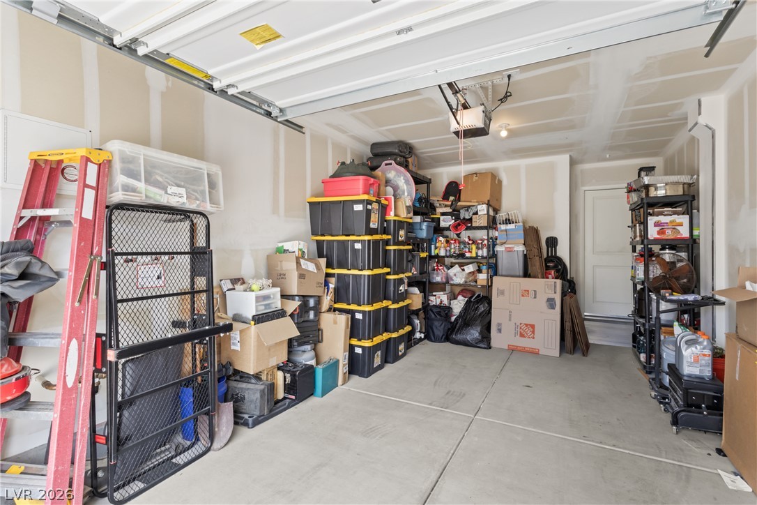2554 Petunia Garden Avenue Property Photo 24