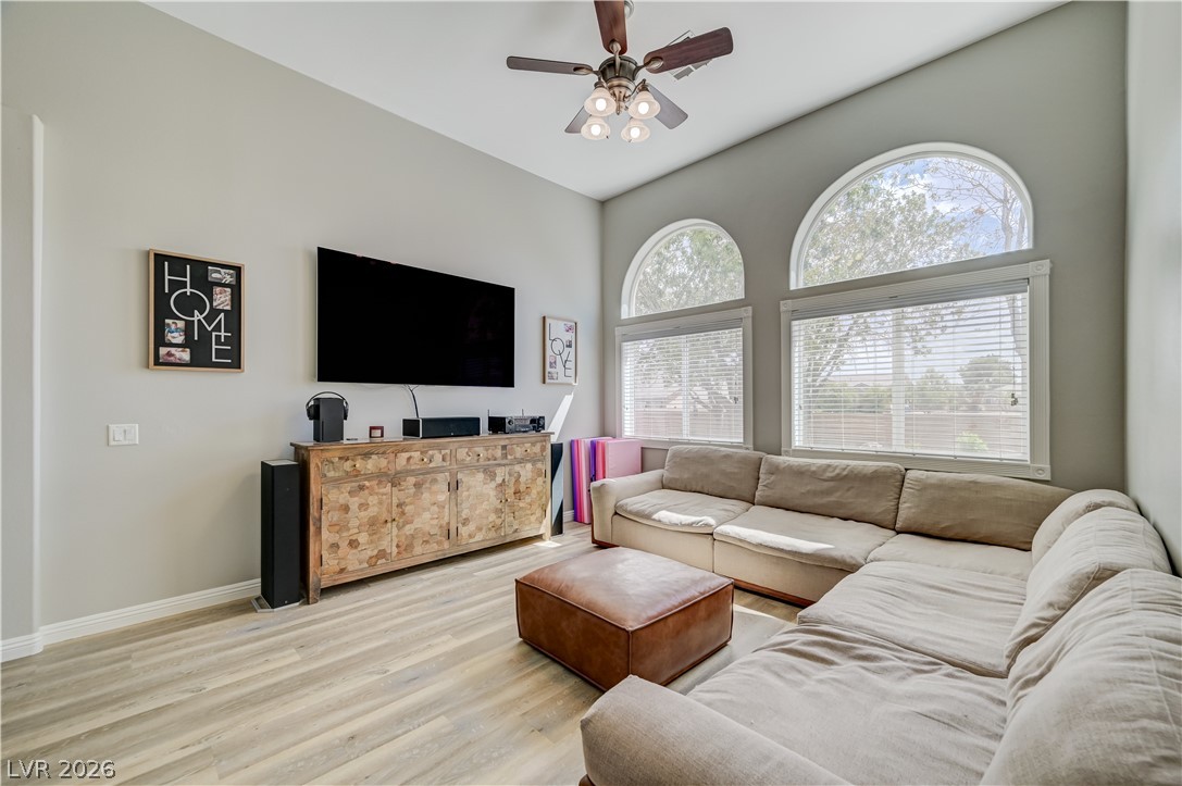 1461 Lake Valley Drive Property Photo 13