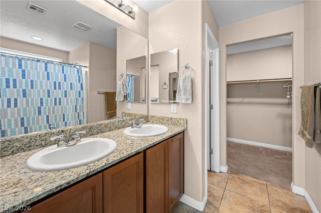 3957 East Sedgwick Avenue Property Photo 25