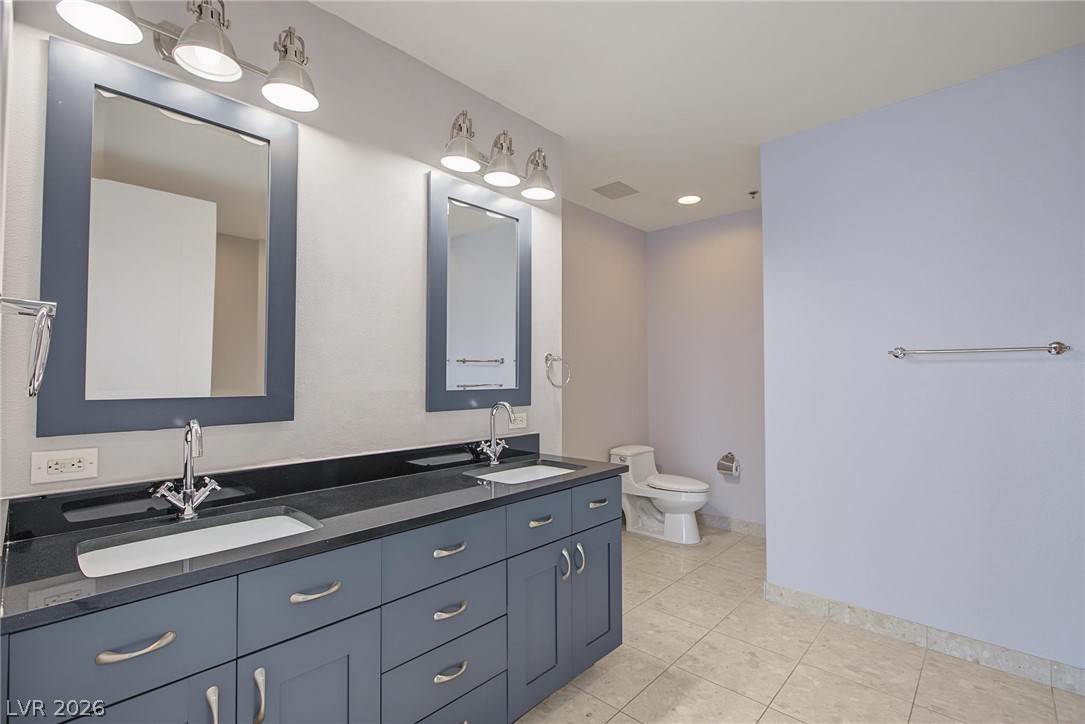 4525 Dean Martin Drive 2211 Property Photo 7