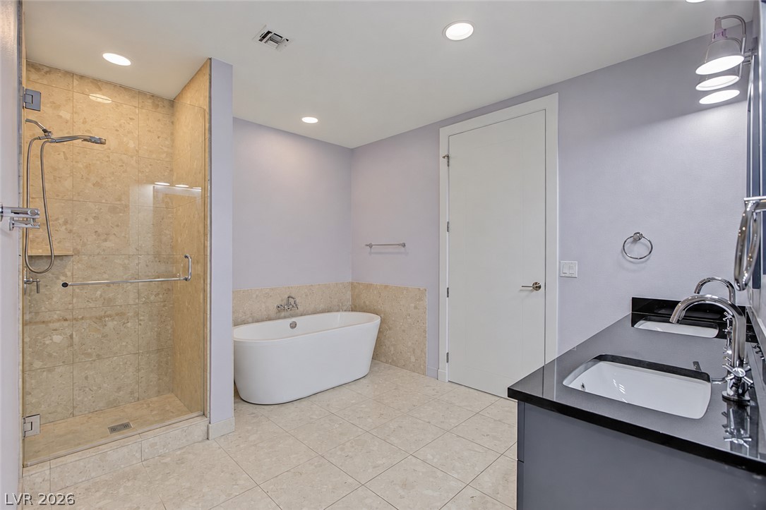 4525 Dean Martin Drive 2211 Property Photo 8