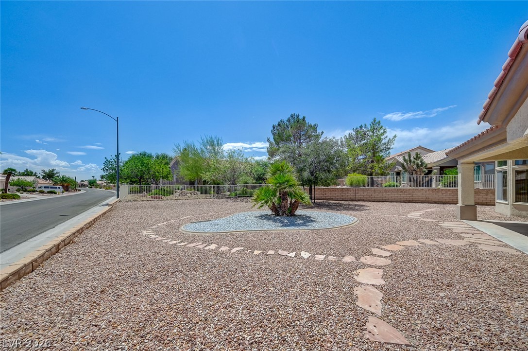 2832 Hanging Rock Drive Property Photo 33