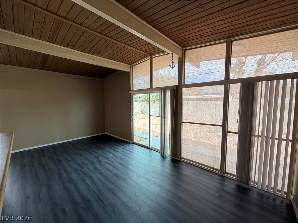 4512 Exposition Avenue Property Photo 8