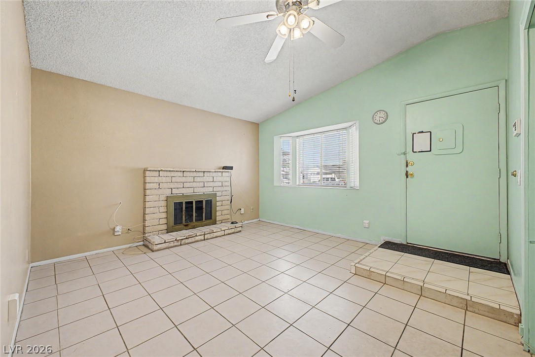 2112 Cameron Street Property Photo 3