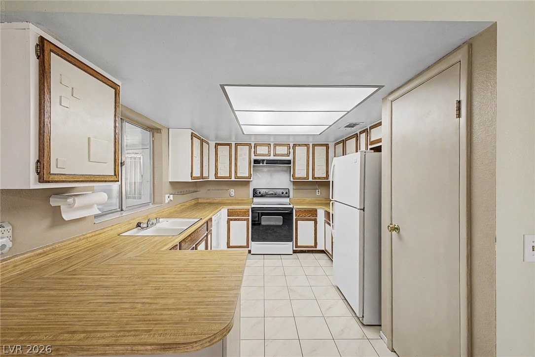 2112 Cameron Street Property Photo 6